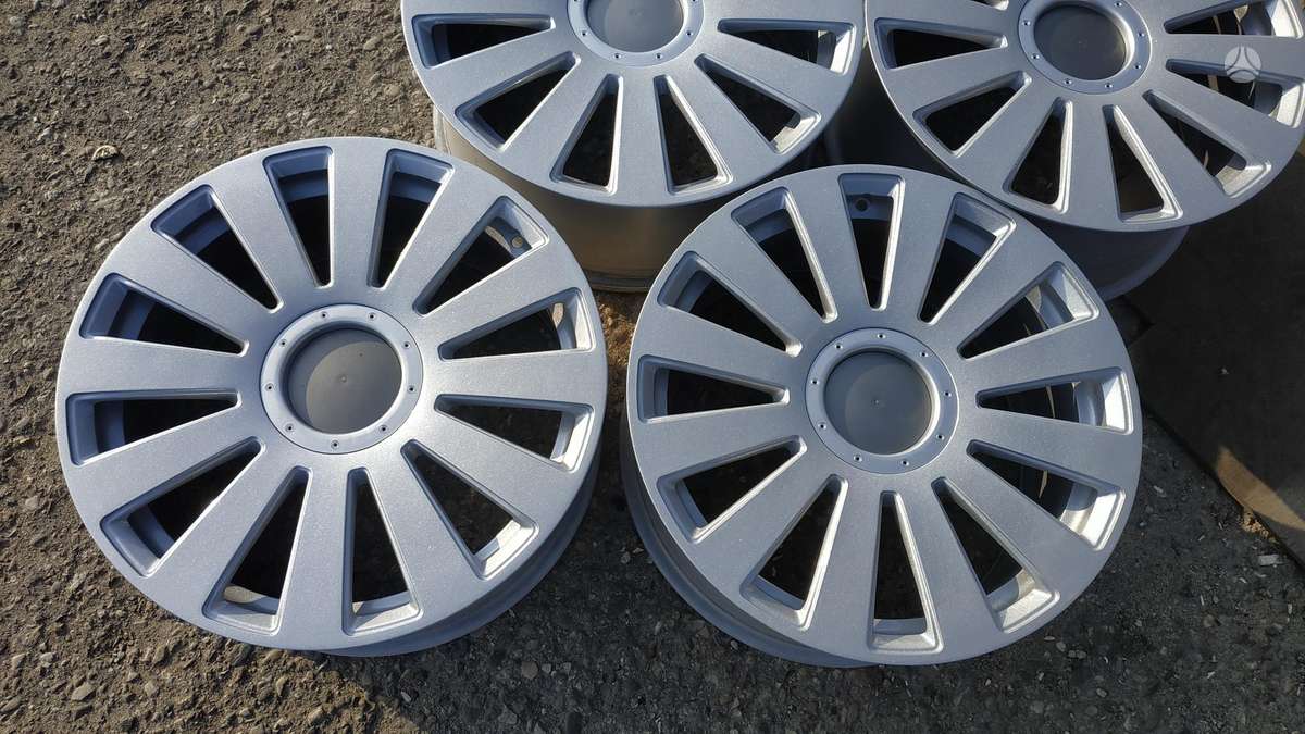 Audi, lengvojo lydinio, R18