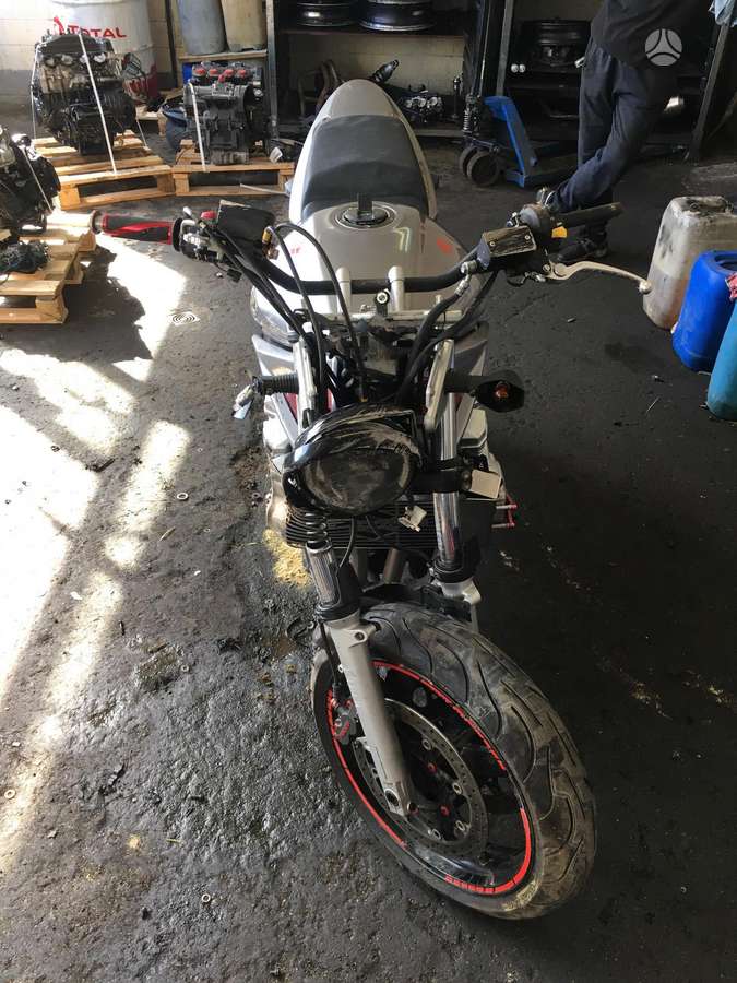 Suzuki GSF (Bandit), street / classic