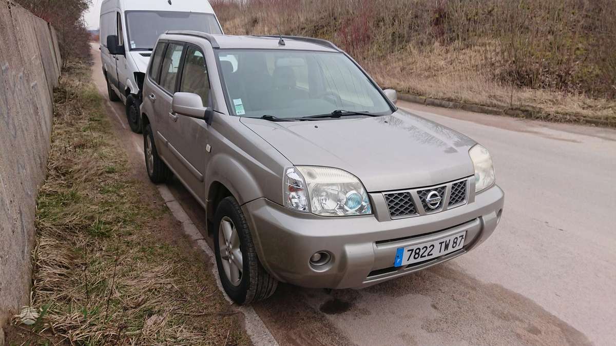 Nissan X-Trail по частям