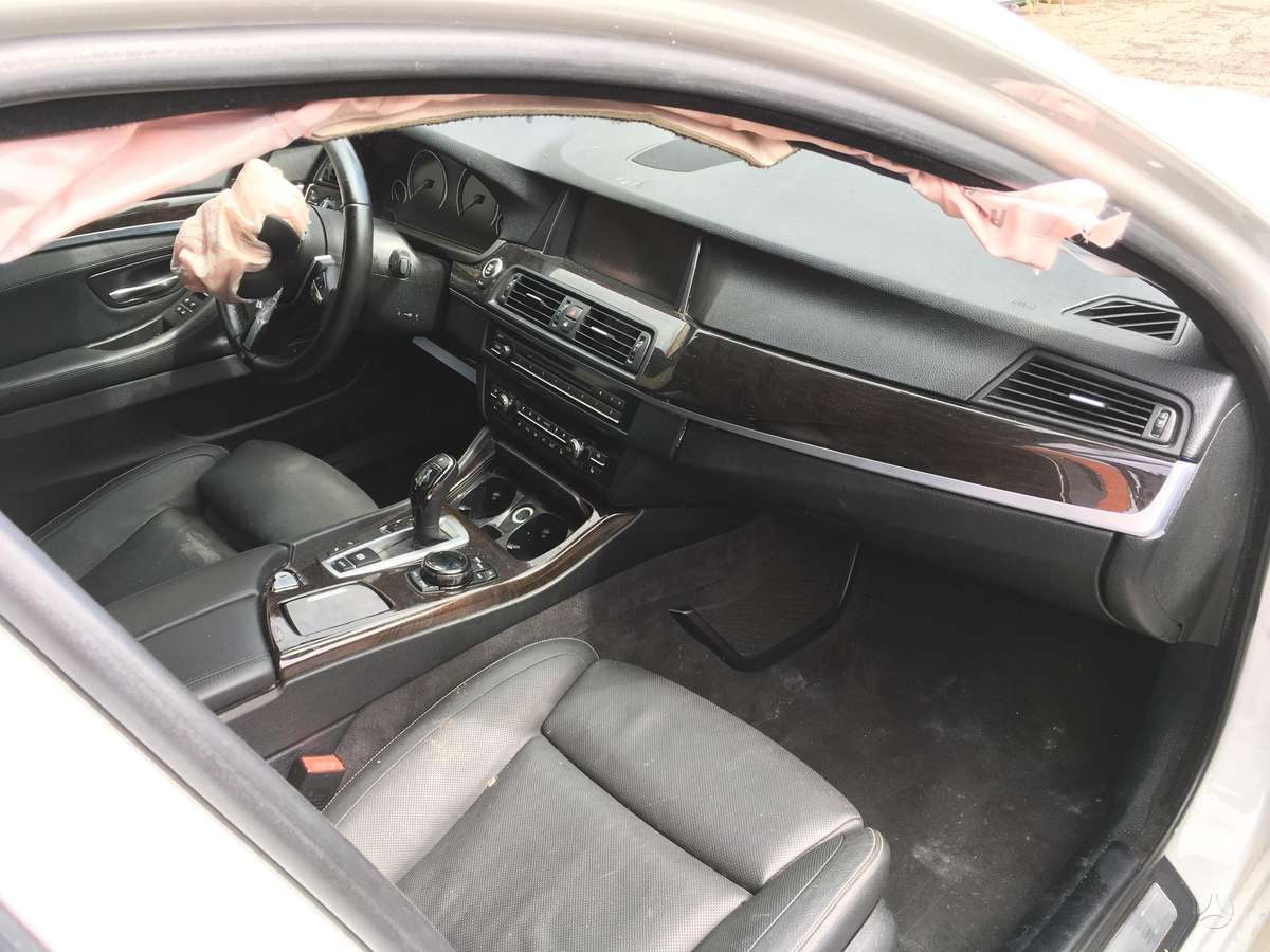 BMW 550 Nera priekio ir variklio