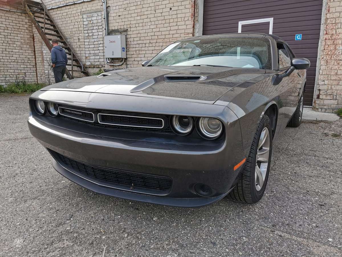 Dodge Challenger