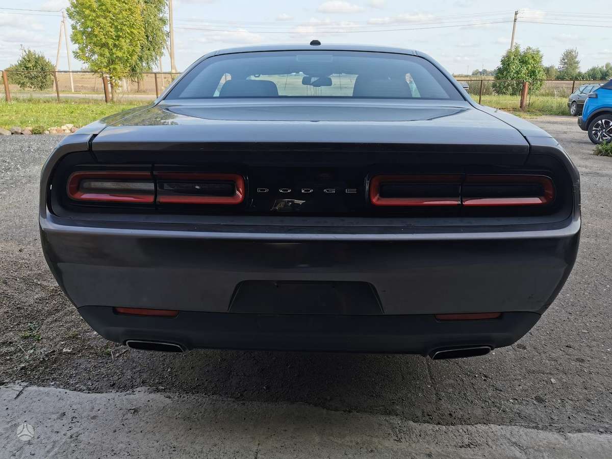 Dodge Challenger