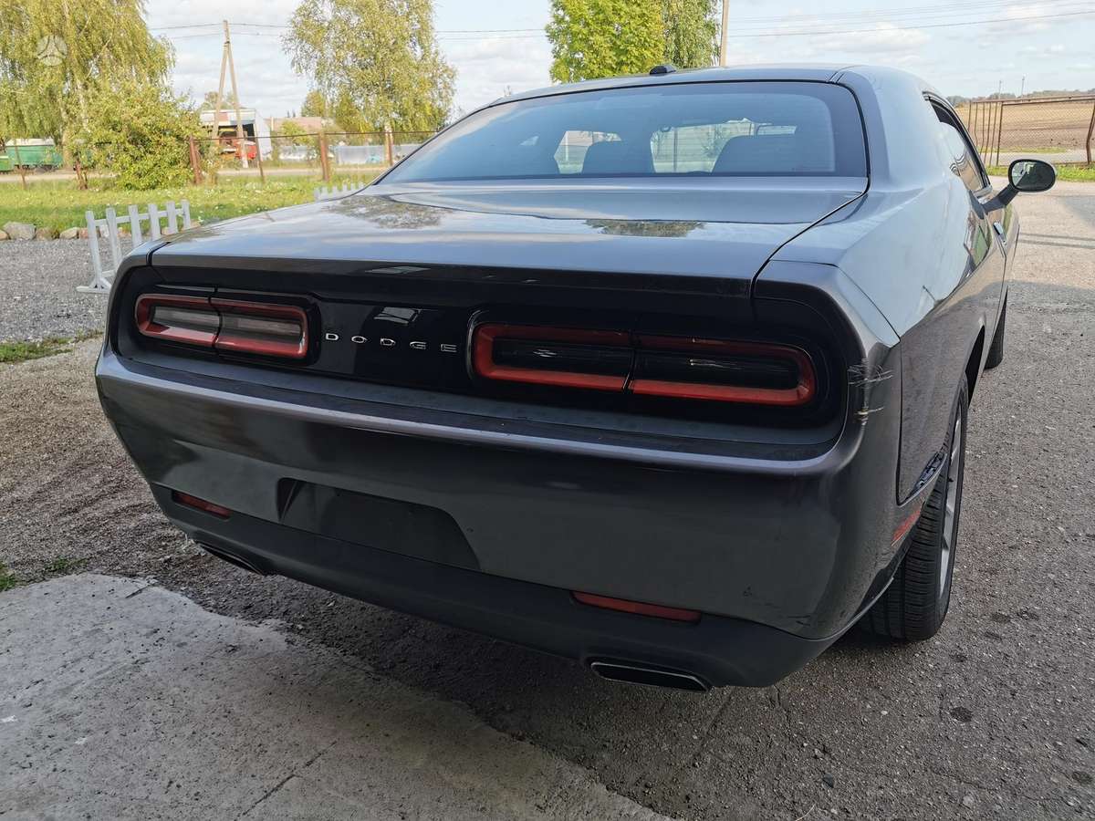 Dodge Challenger