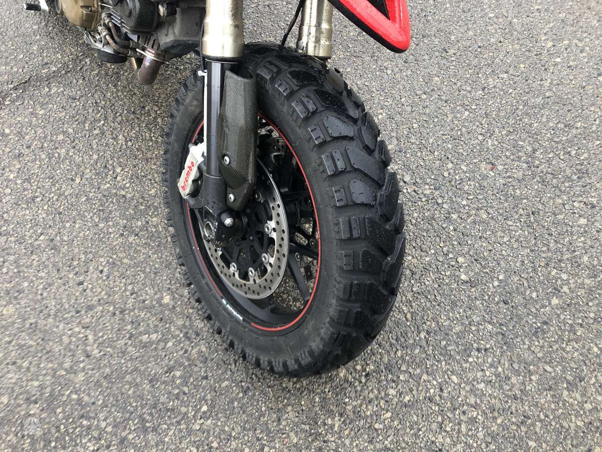 Ducati Hypermotard, supermoto
