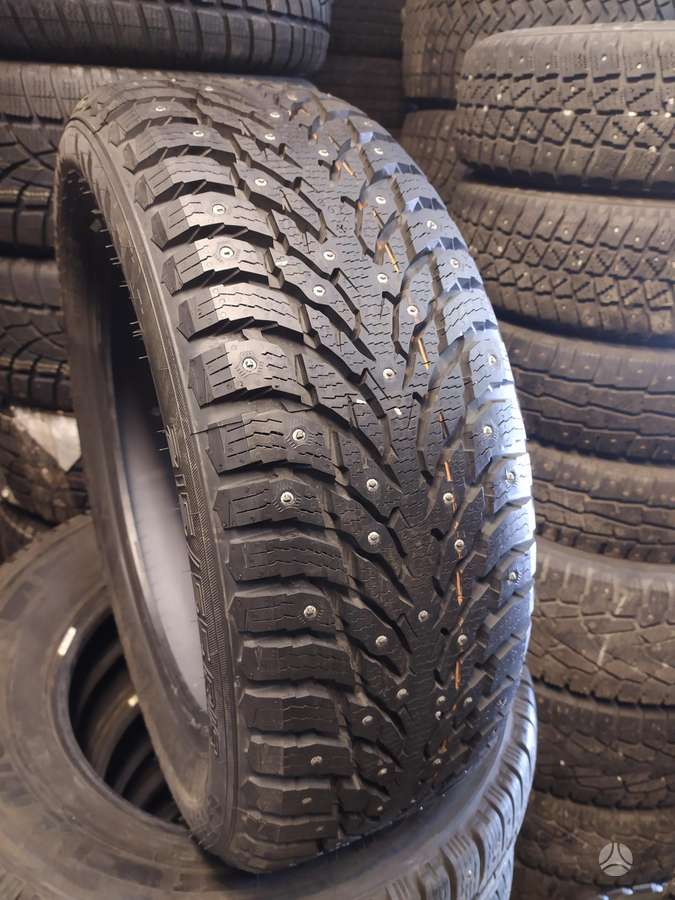 Nokian Hakapeliitta 9, winter 215/55 R18