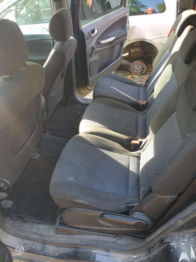 Ford Galaxy по частям