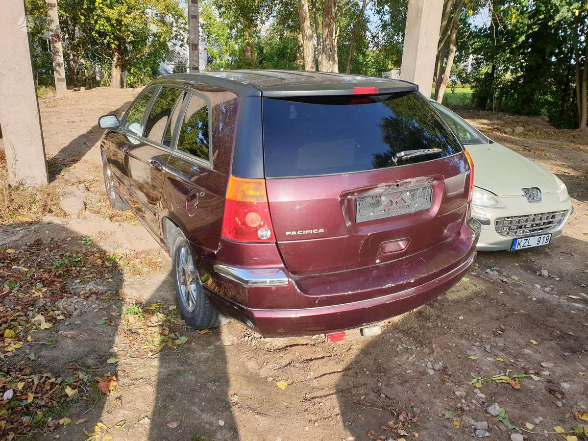 Chrysler Pacifica по частям