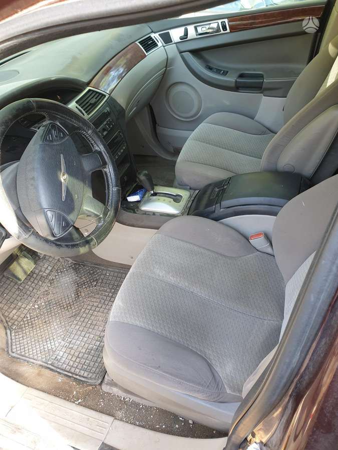 Chrysler Pacifica rezerves daļās