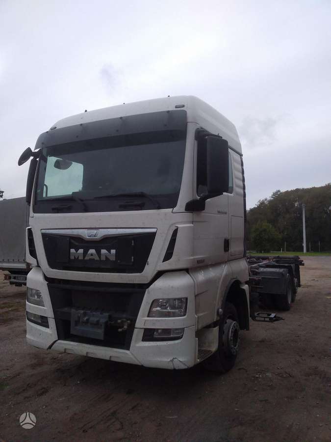 MAN E6   1844 dalimis, грузовики