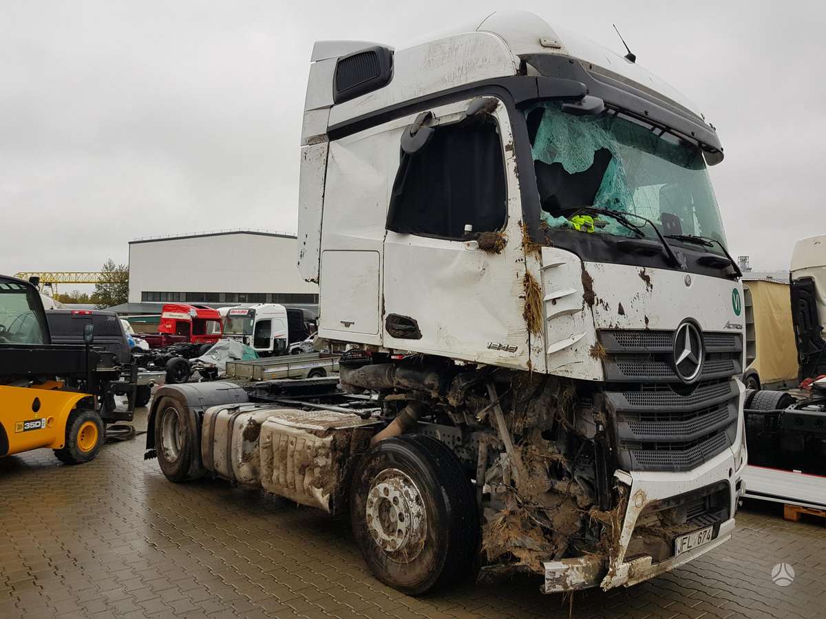 Mercedes-Benz Actros, тягачи