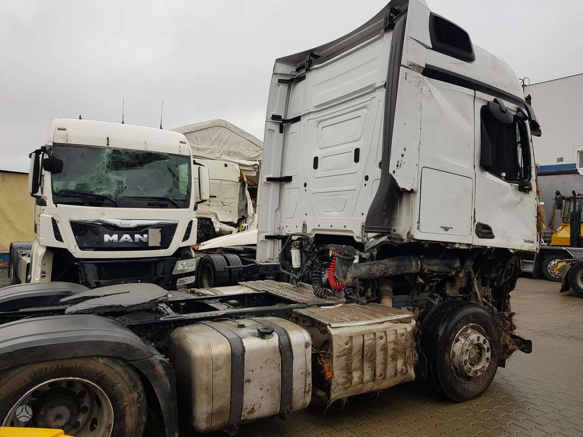 Mercedes-Benz Actros, тягачи