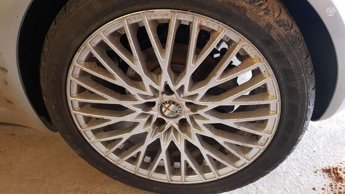 Alfa Romeo Brera по частям
