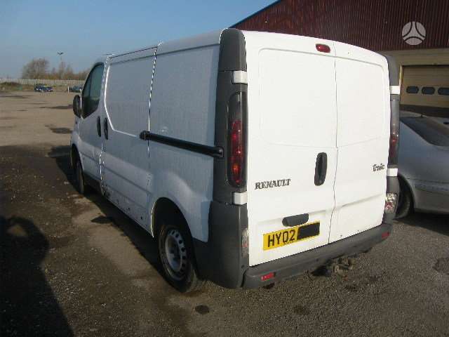 Renault Trafic, preču