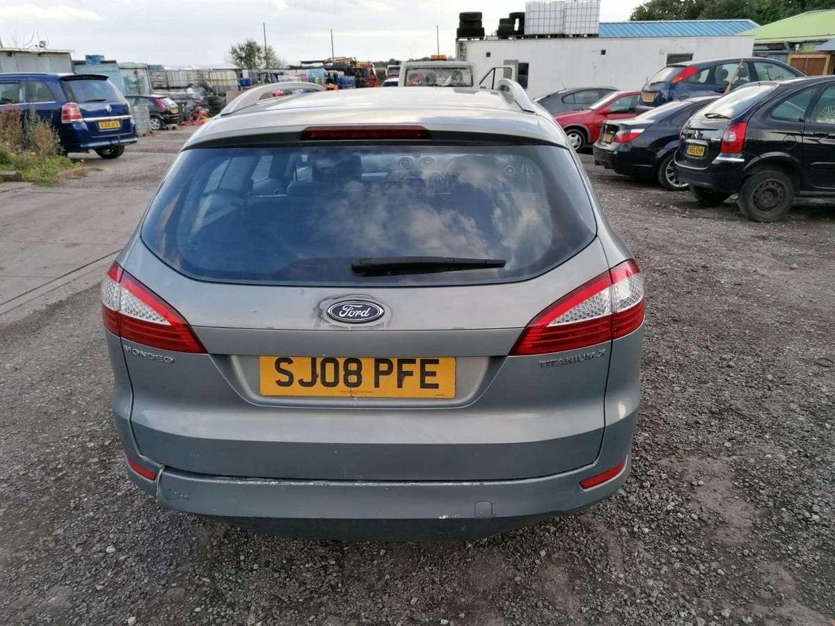 Ford Mondeo dalimis