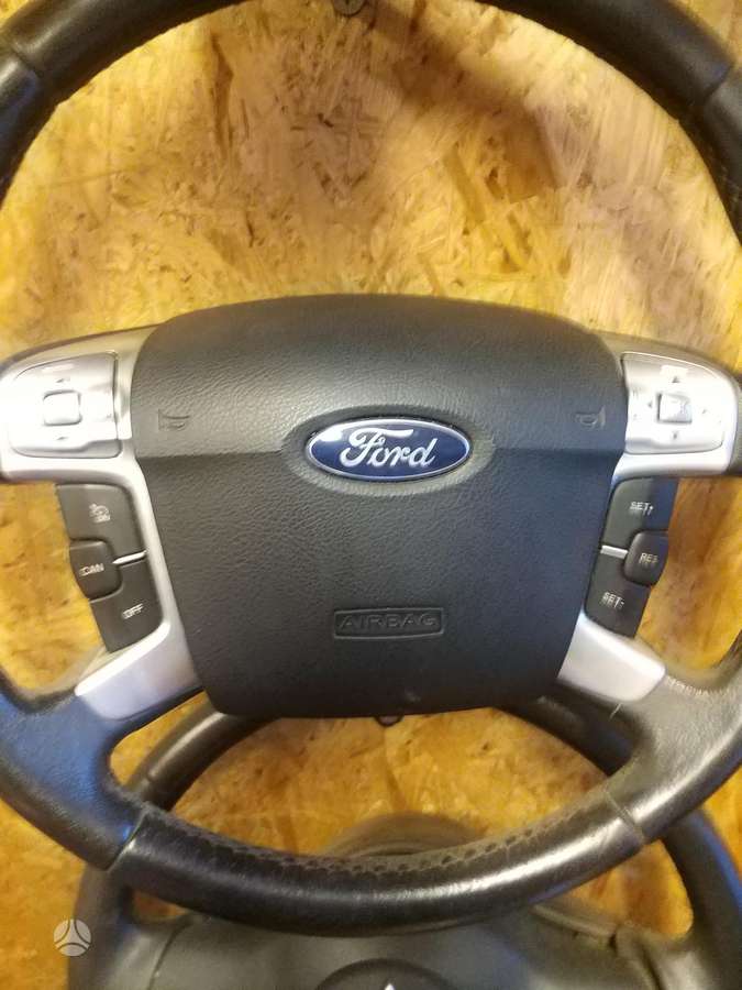 Ford Mondeo gaismas