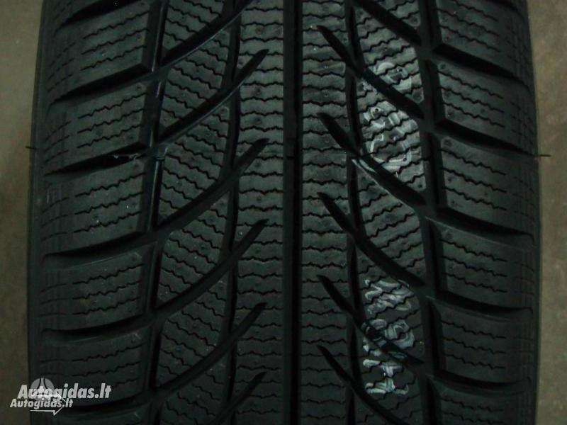 Pirelli VasarinesUniversaliosZiemines, летние 235/45 R19