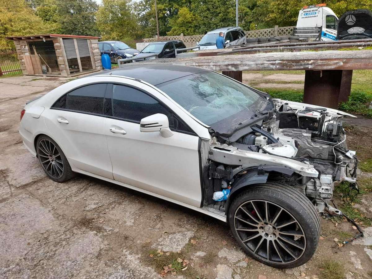 Mercedes-Benz CLS350