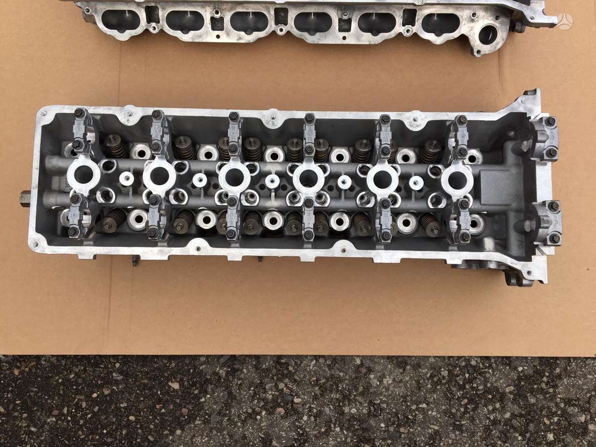 Aston Martin DB9, RF-4G4E-6090, cylinder head