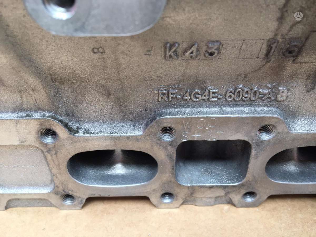 Aston Martin DB9, RF-4G4E-6090, cylinder head