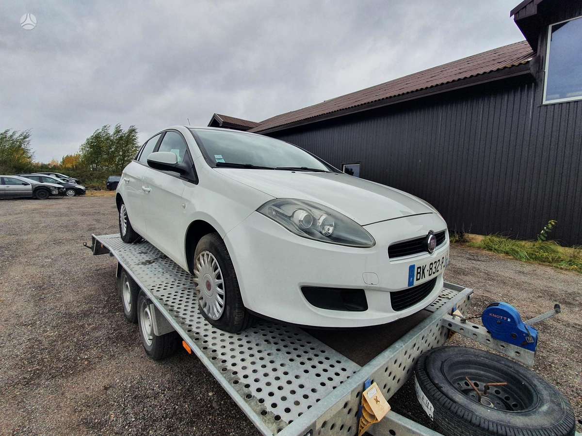 Fiat Bravo dalimis