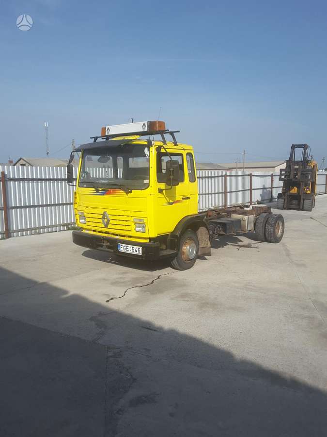 Renault S 140, sunkvežimiai