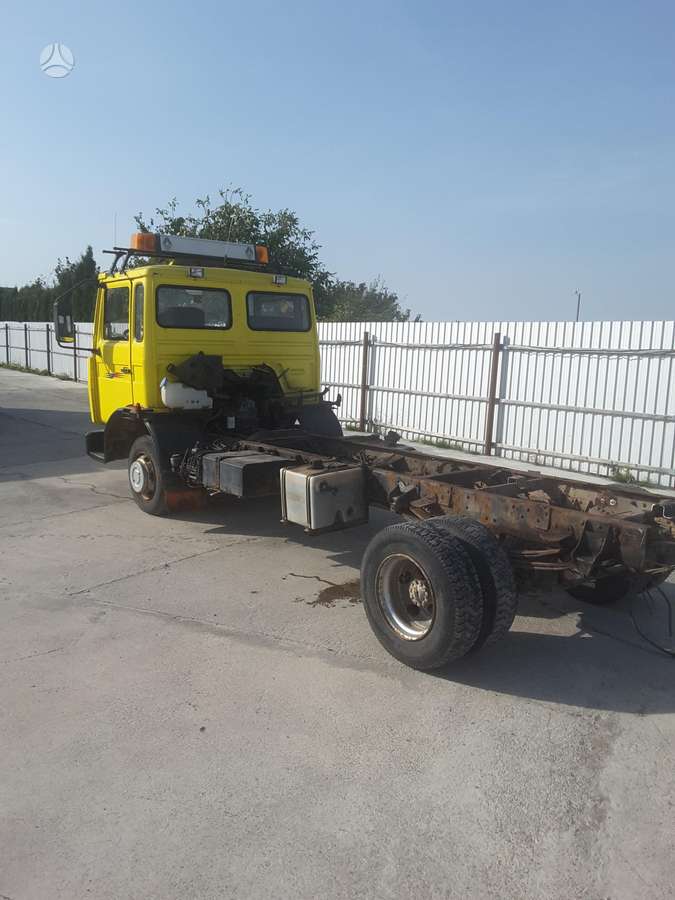 Renault S 140, sunkvežimiai
