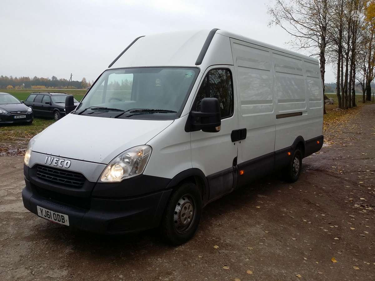 Iveco 35S13, cargo vans