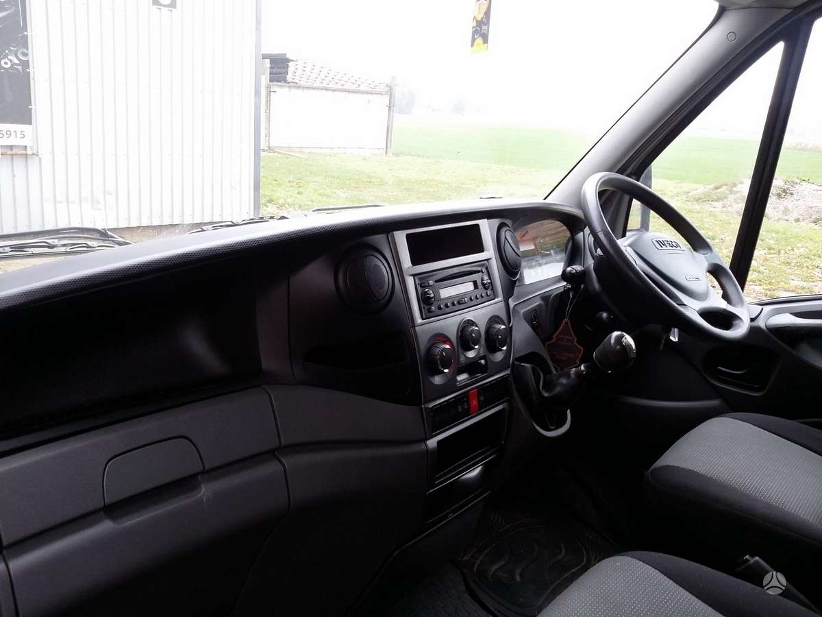 Iveco 35S13, preču