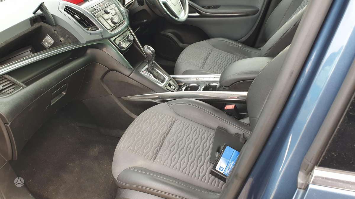 Opel Zafira Tourer Rida 141 000