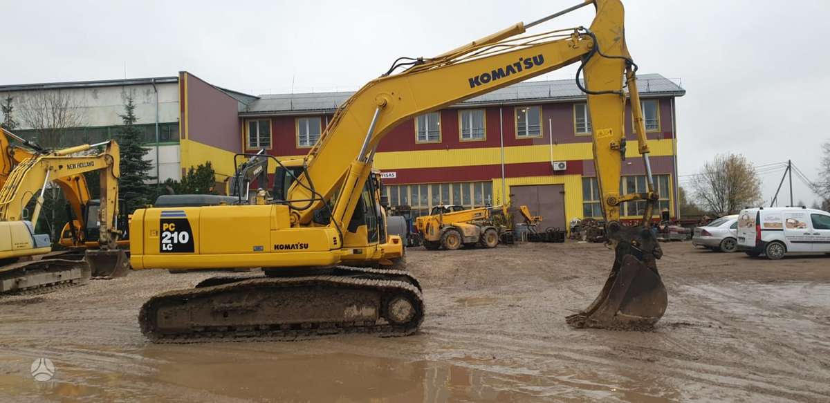 Komatsu PC210LC-7, ekskavatori