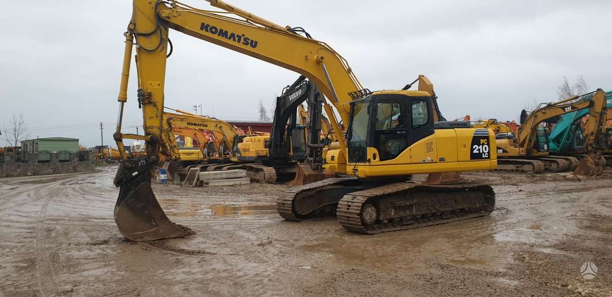Komatsu PC210LC-7, ekskavatori