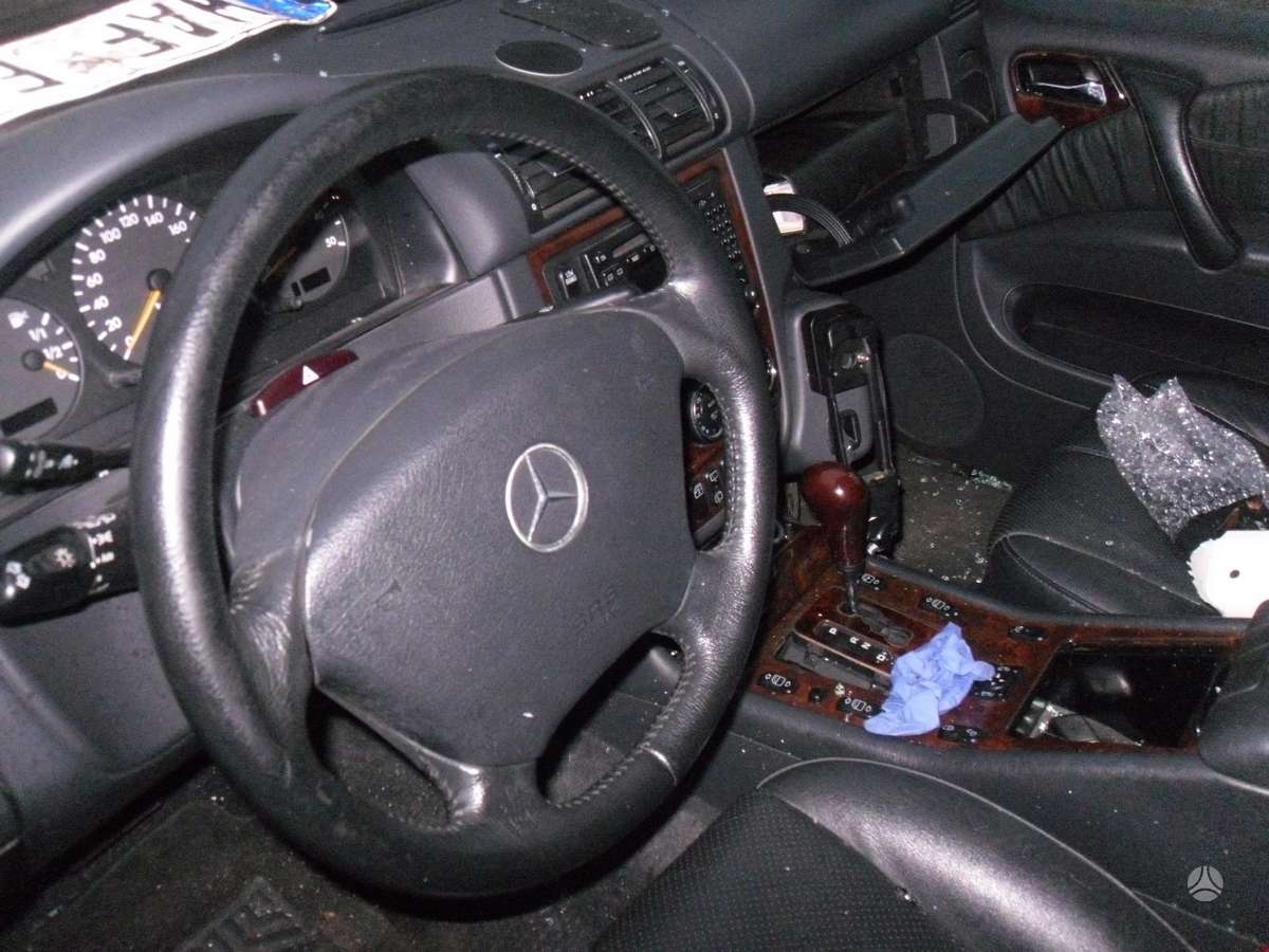 Mercedes-Benz ML400 dalimis