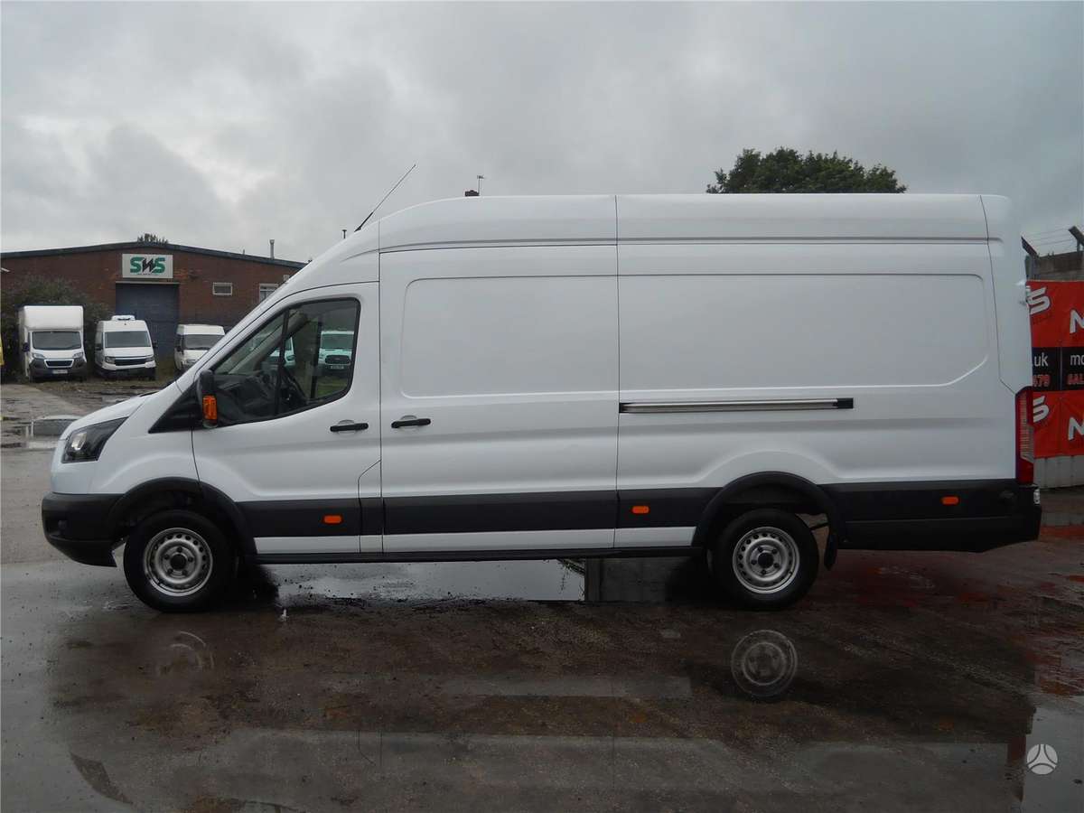 Ford Transit, preču