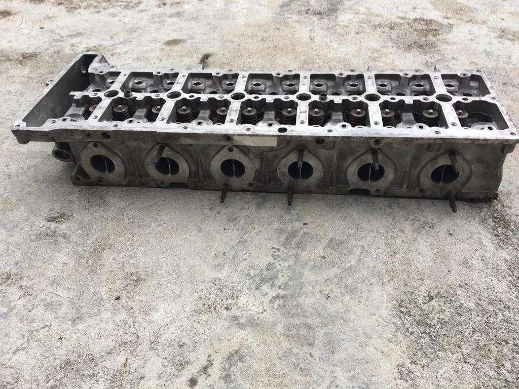BMW X5, 7800003, cylinder head