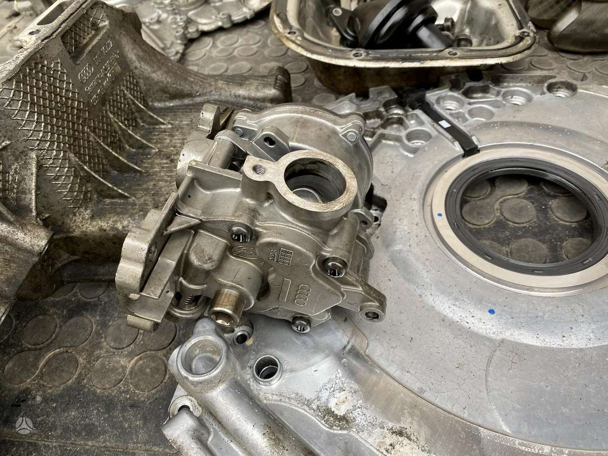 Volkswagen Touareg engine parts