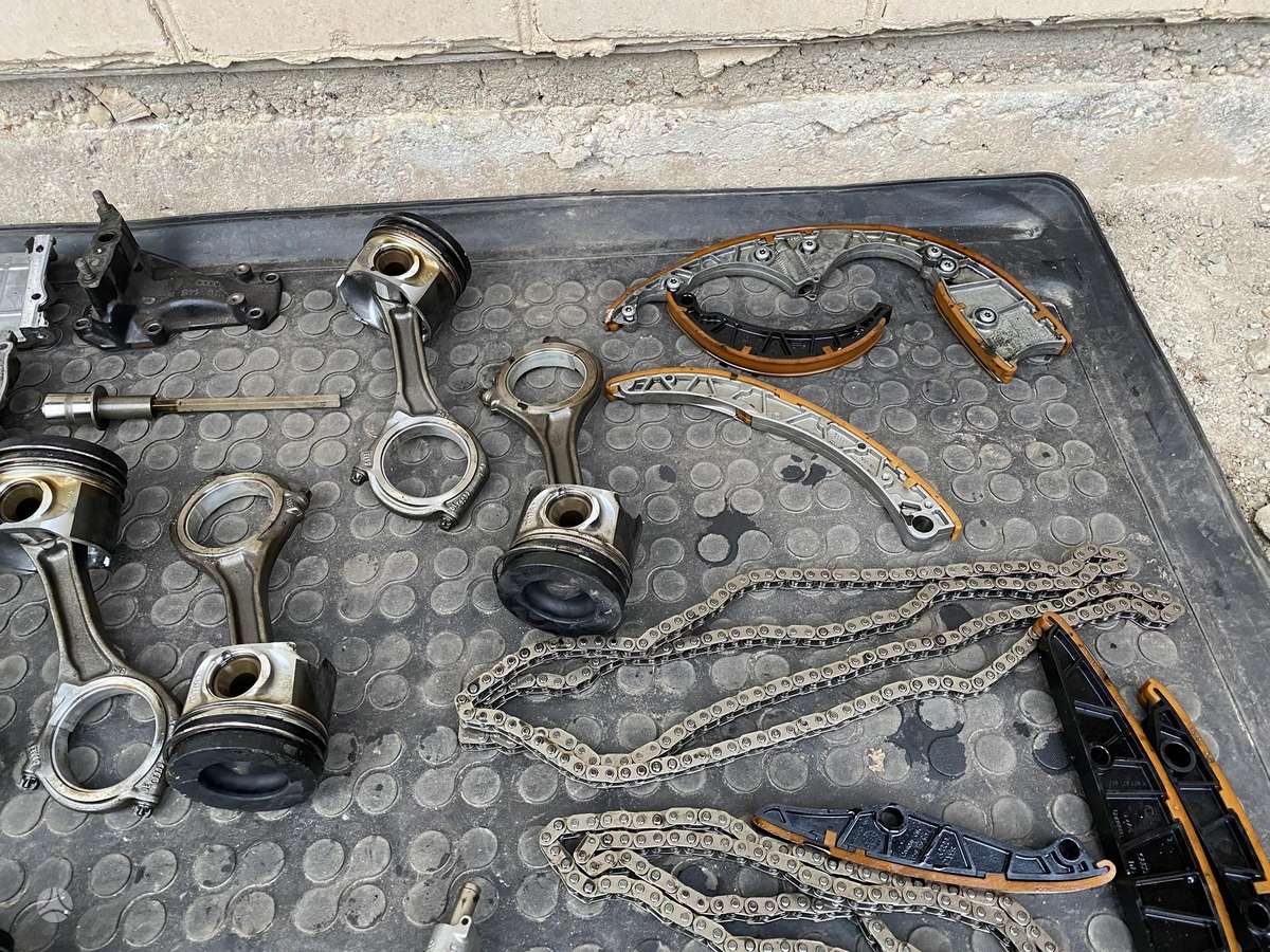 Volkswagen Touareg engine parts
