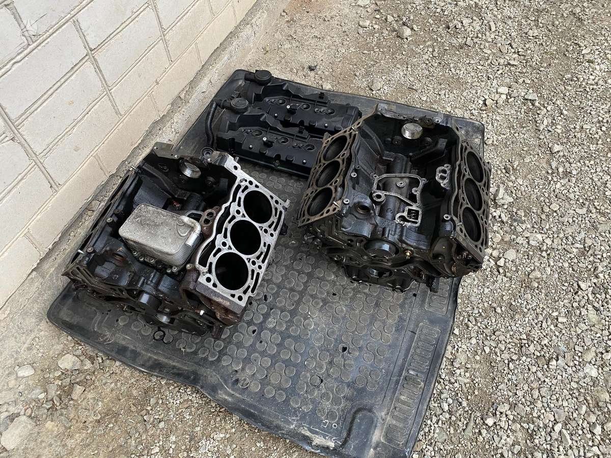 Volkswagen Touareg engine parts