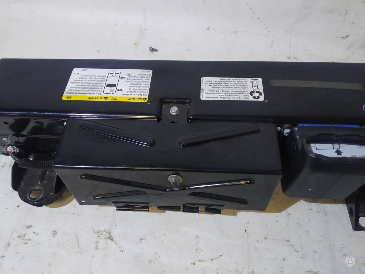Saturn VUE, 25918391, batteries