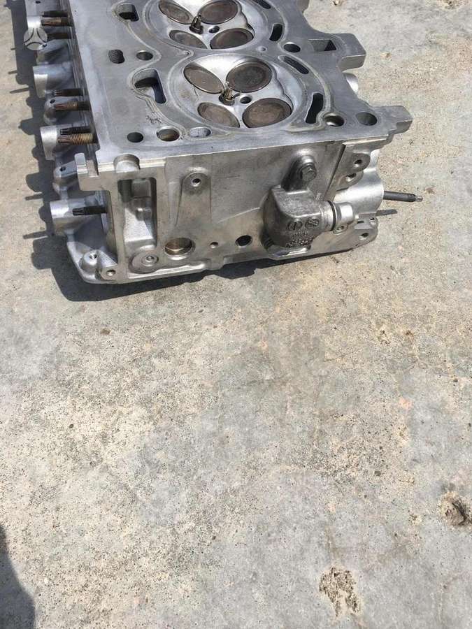 BMW 530, N53B30A, cylinder head