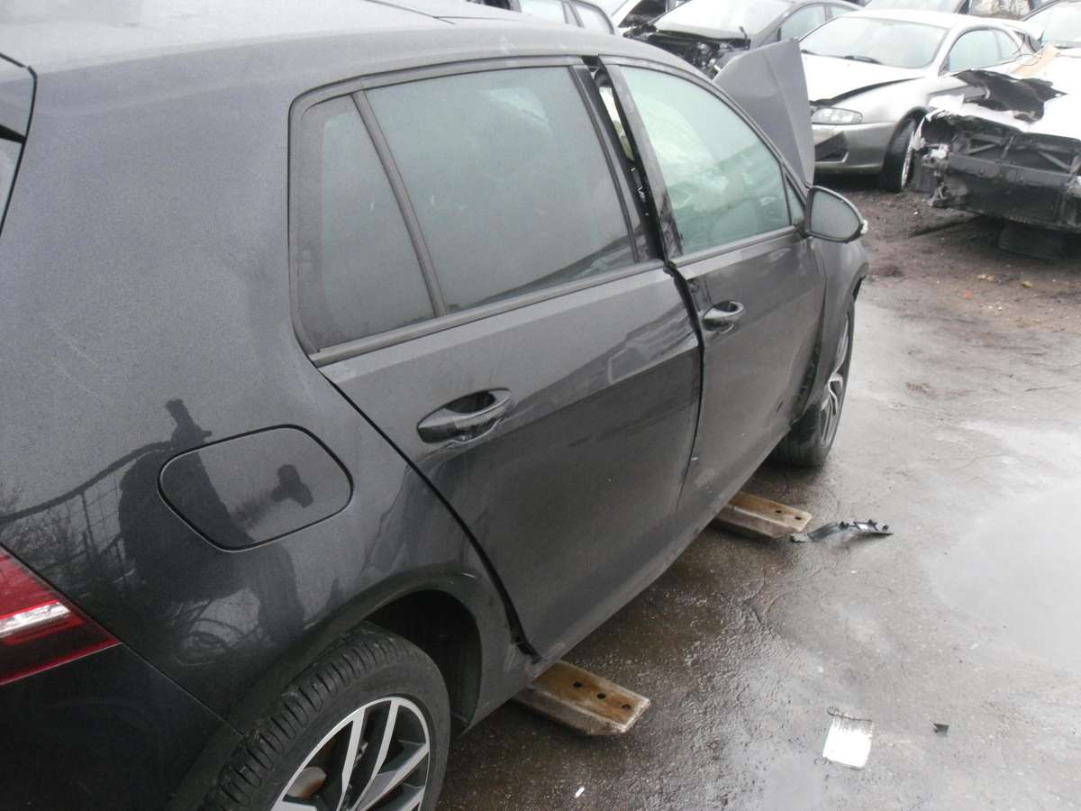 Volkswagen Golf for parts