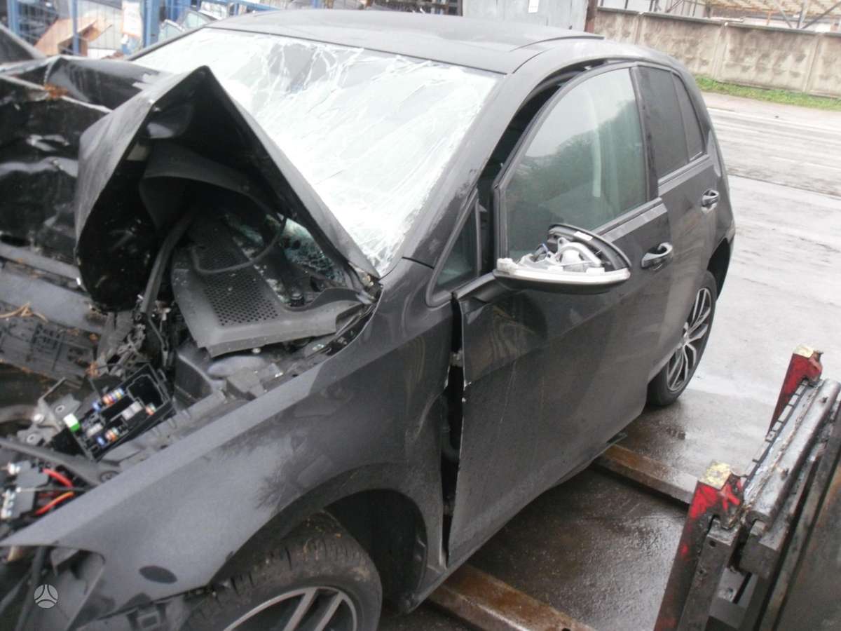 Volkswagen Golf for parts