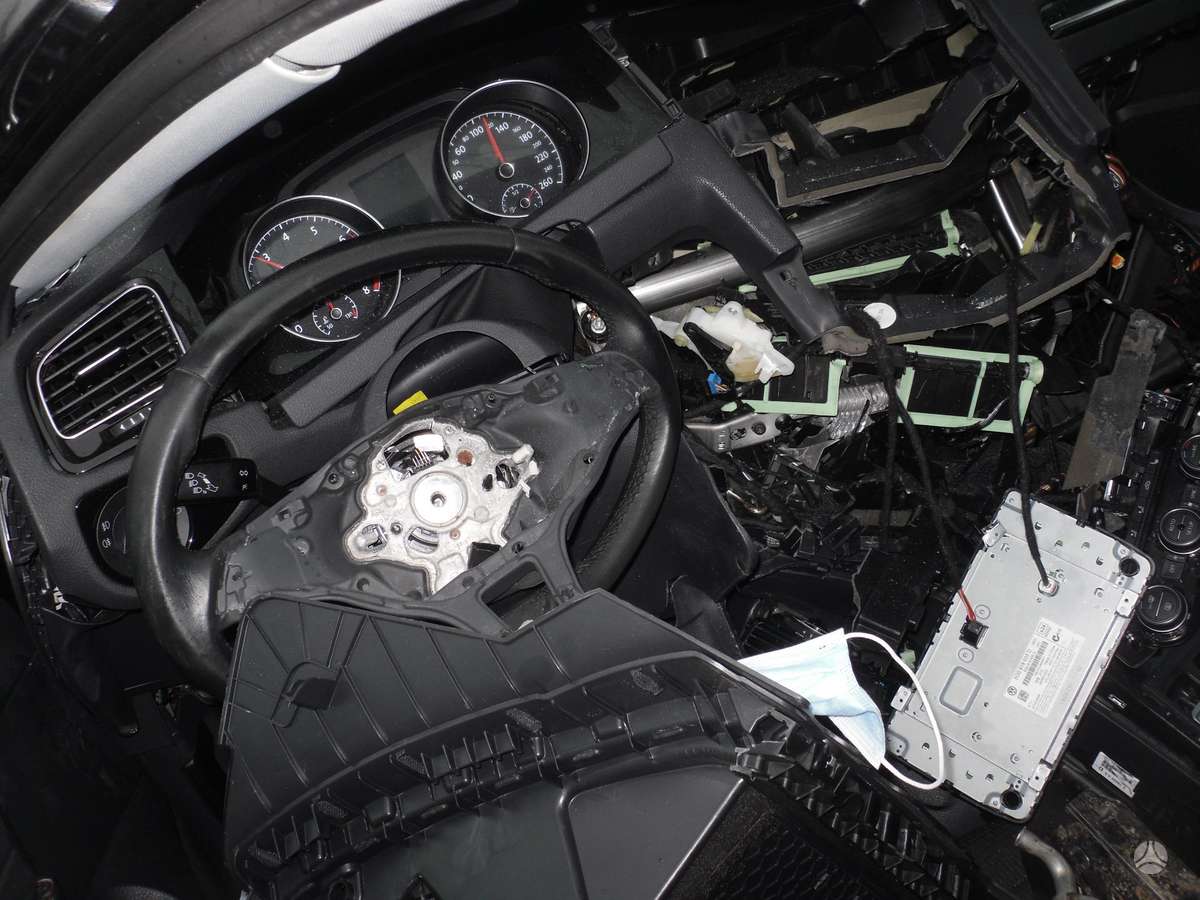 Volkswagen Golf rezerves daļās
