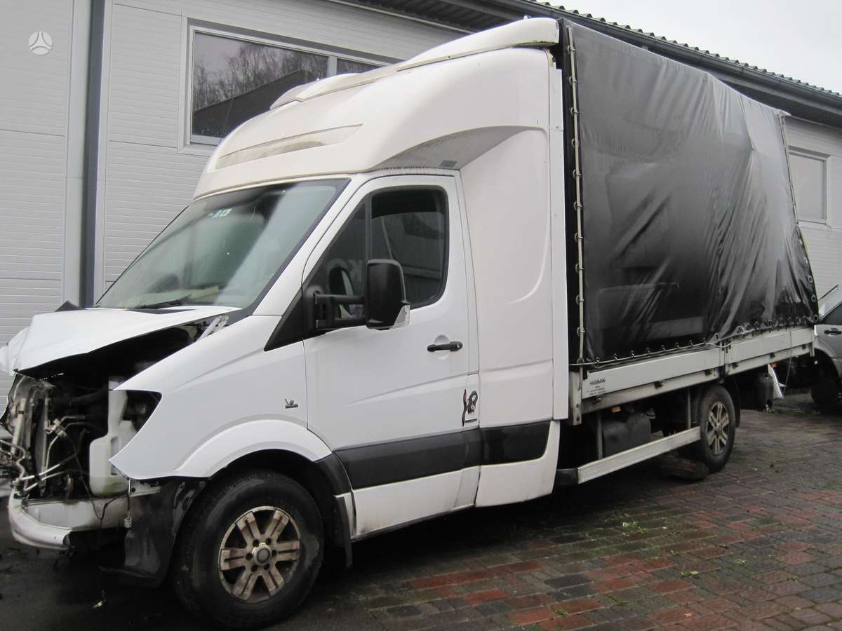 Mercedes-Benz Sprinter, preču