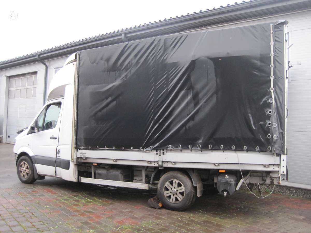 Mercedes-Benz Sprinter, cargo vans