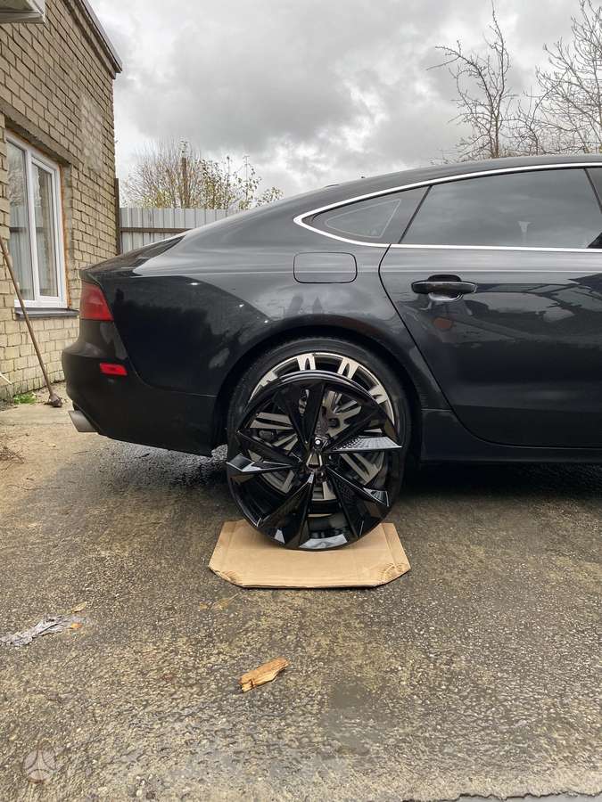 Audi RS7, lengvojo lydinio, R19