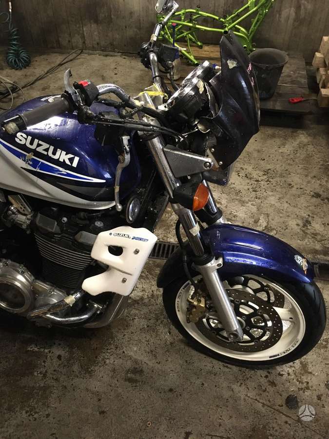 Suzuki GSX, street / classic