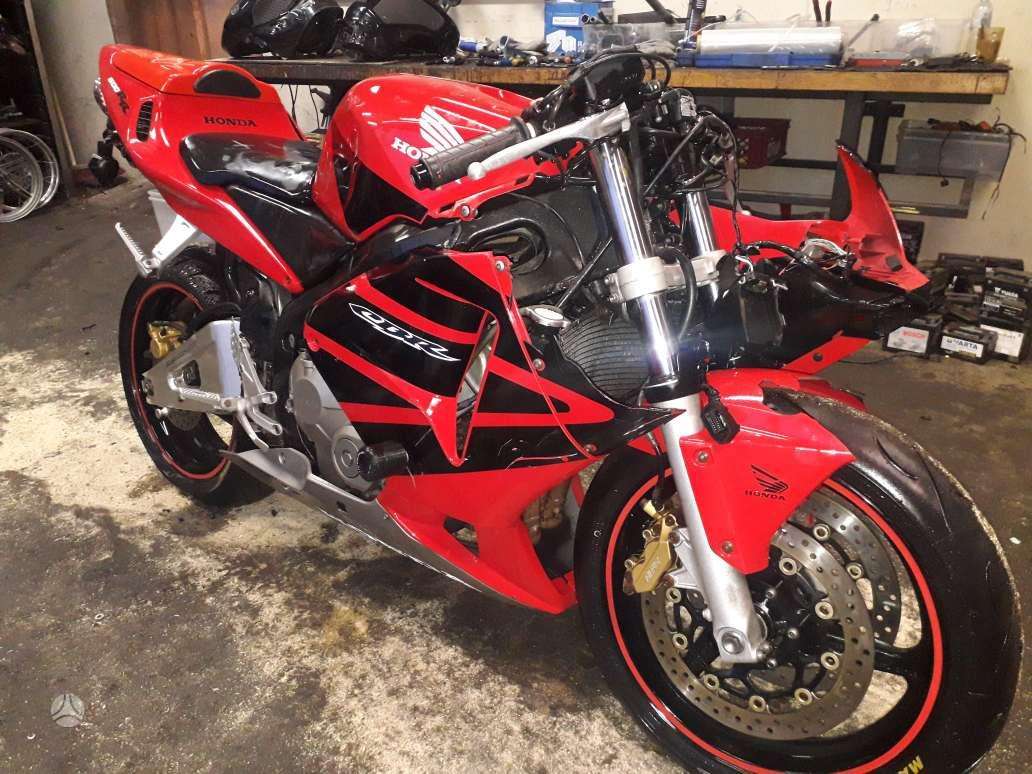 Honda CBR, sportiniai / superbikes