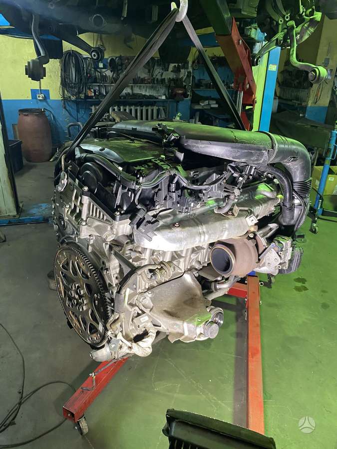 BMW X5 детали двигателя