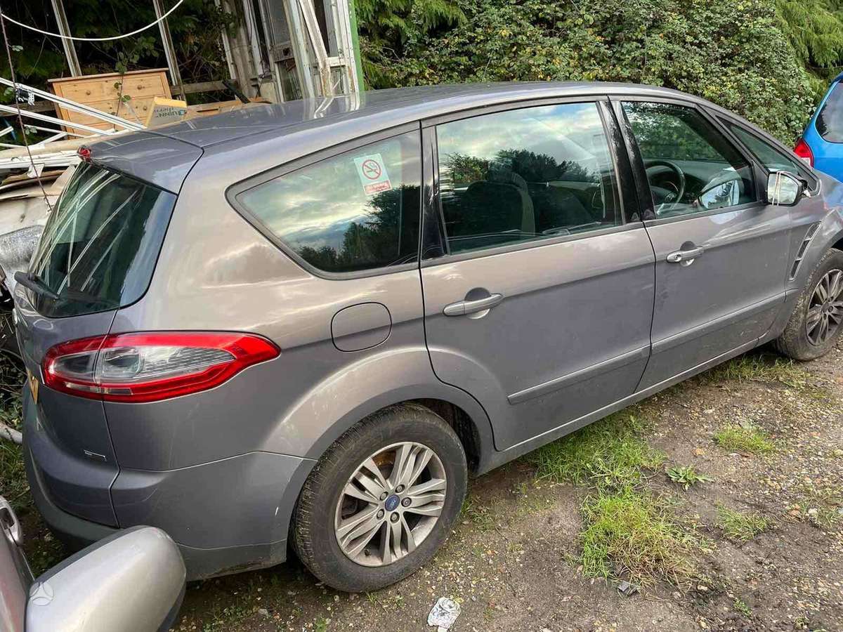 Ford S-MAX по частям