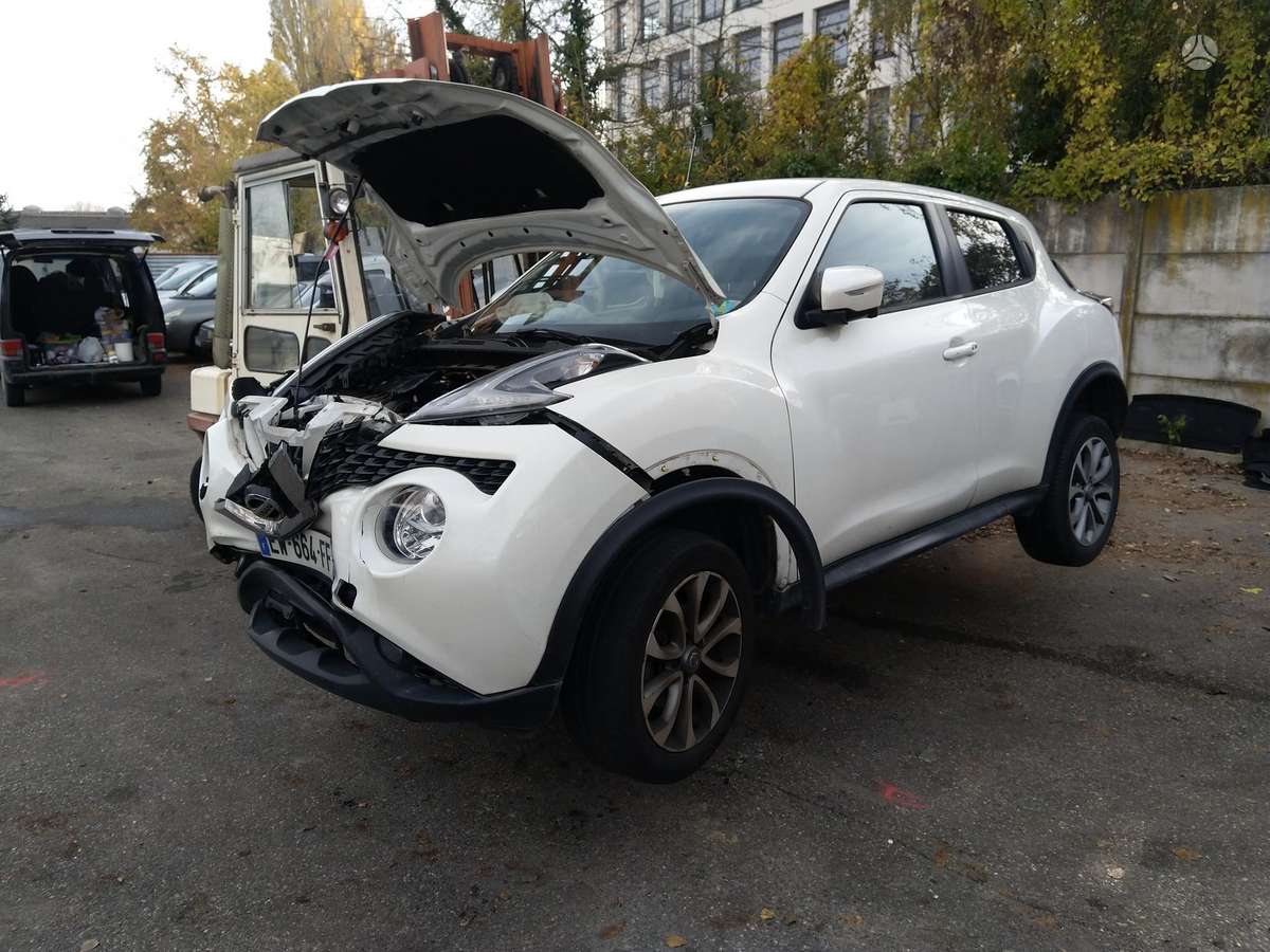 Nissan Juke 37069885048